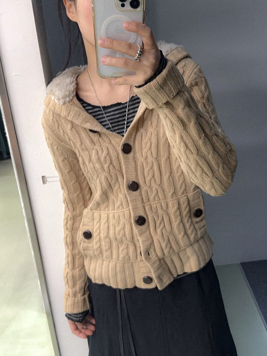 gap beige cable knit hd cardigan 상품이미지3