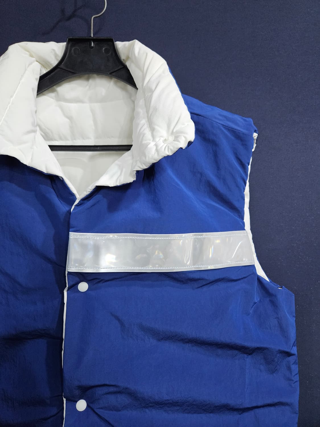 아크메드라비 화이트&블루 남성 100~105 리버시블 베스트 패딩  상품이미지9