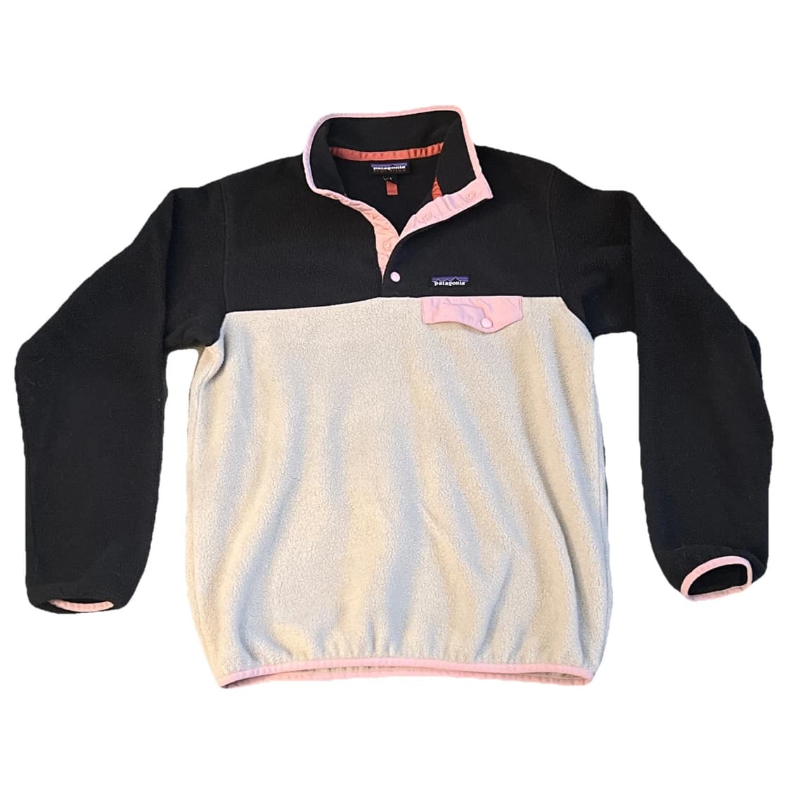 파타고니아 신칠라 스냅-T 블랙/오프화이트/핑크 상품이미지1