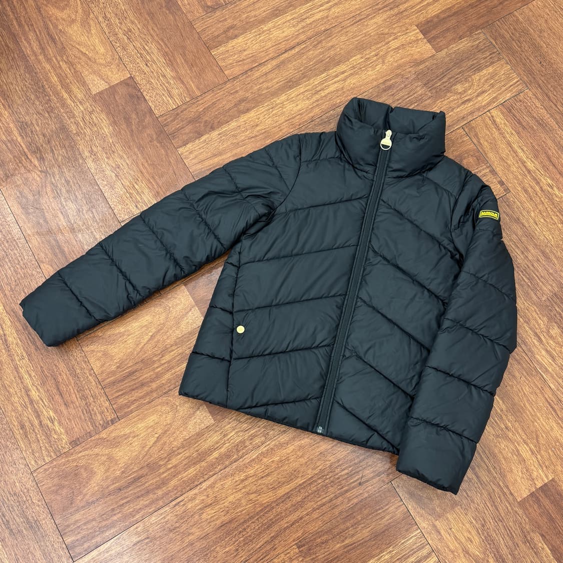 여성용 S(100) 바버 인터내셔널 매크니 퀼팅 패딩 자켓  상품이미지3