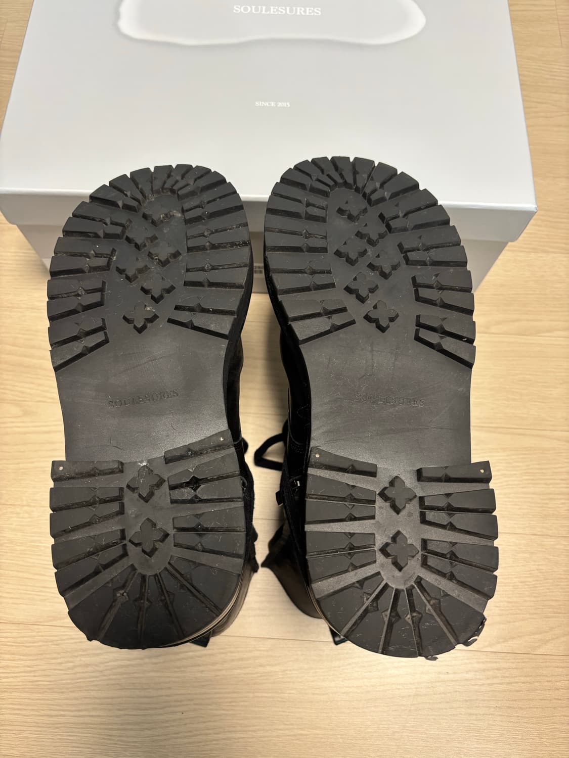 쏘어레슈어 코인서울 280사이즈 판매합니다 상품이미지5