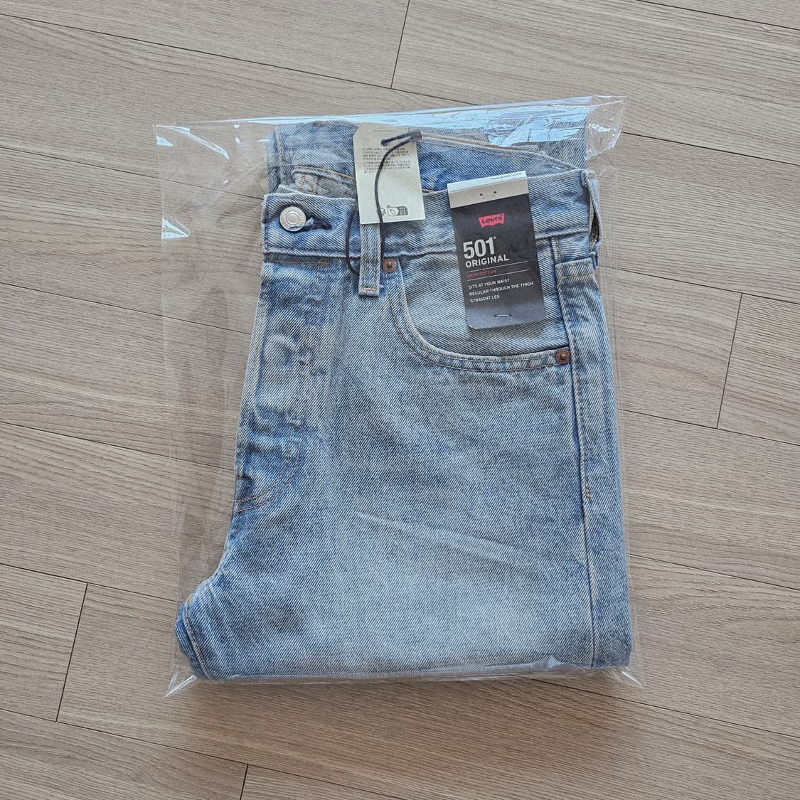 30X32 새제품 리바이스 501 오리지널 핏 맨즈 진 연청 청바지 찢청 상품이미지4