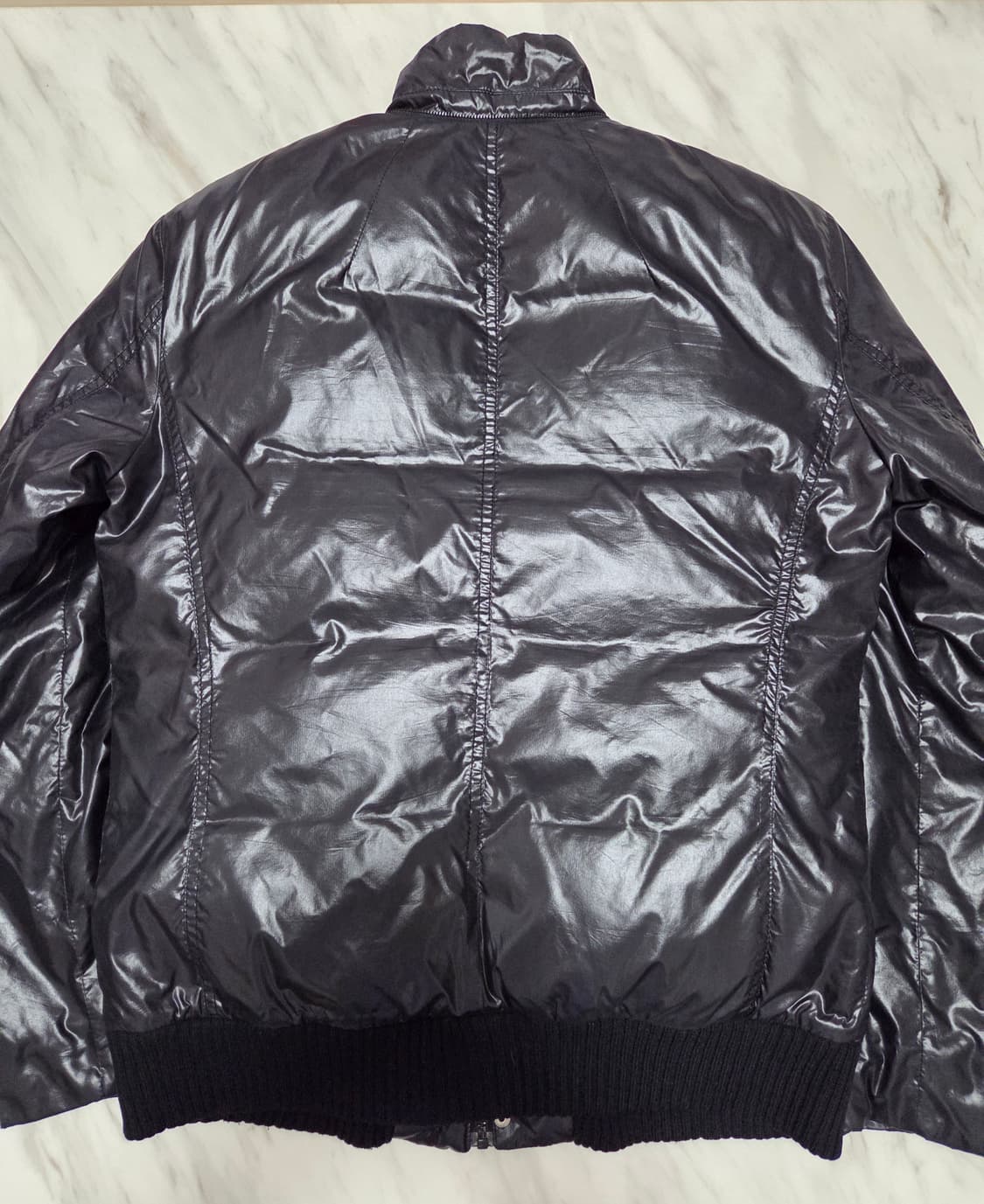 솔리드옴므 유광 지퍼디테일 다운패딩 상품이미지2