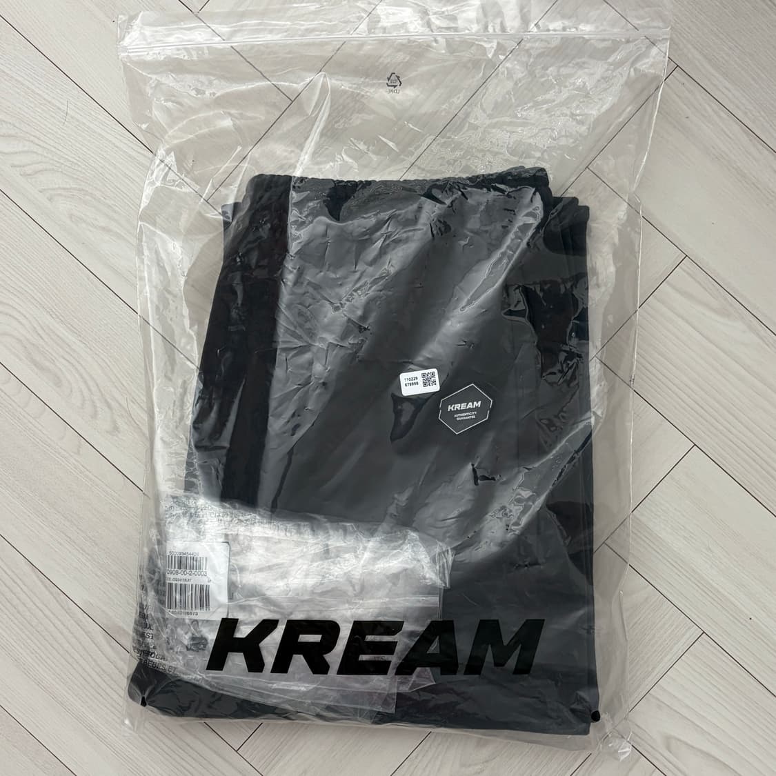 [새제품] 이지 갭 발렌시아가 플리스 조깅 팬츠 블랙 M 상품이미지2