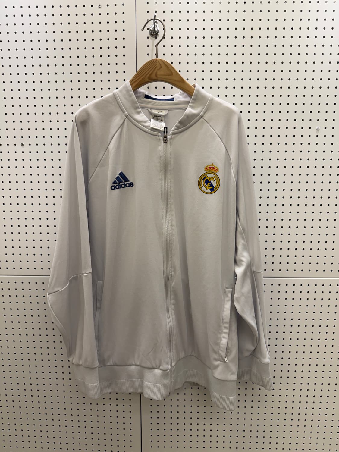 아디다스 레알 마드리드 로고 트랙 자켓 U1162 상품이미지2