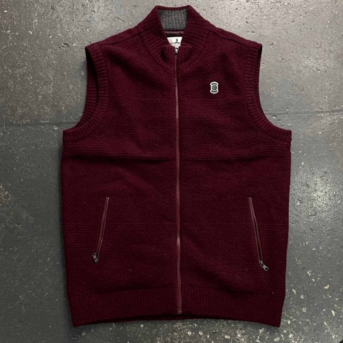 105 와이드앵글 방풍 니트조끼 상품이미지1