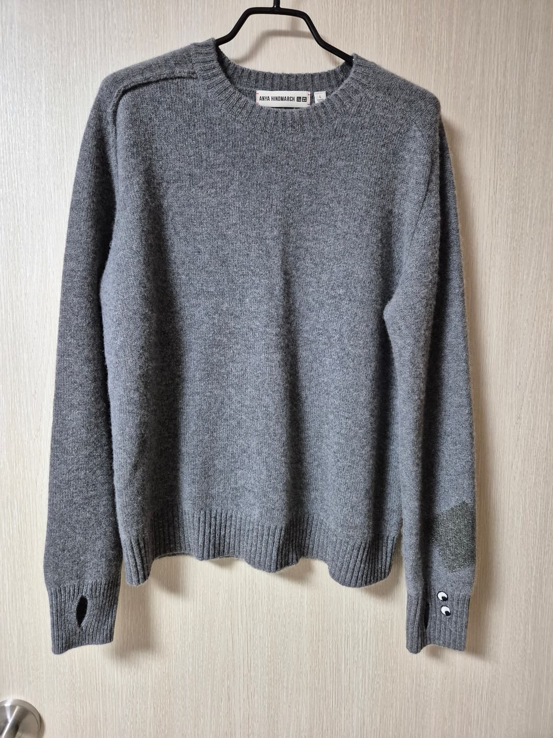 유니클로 안야힌드마치  캐시미어 크루넥 스웨터 캐시니트 라지 상품이미지4