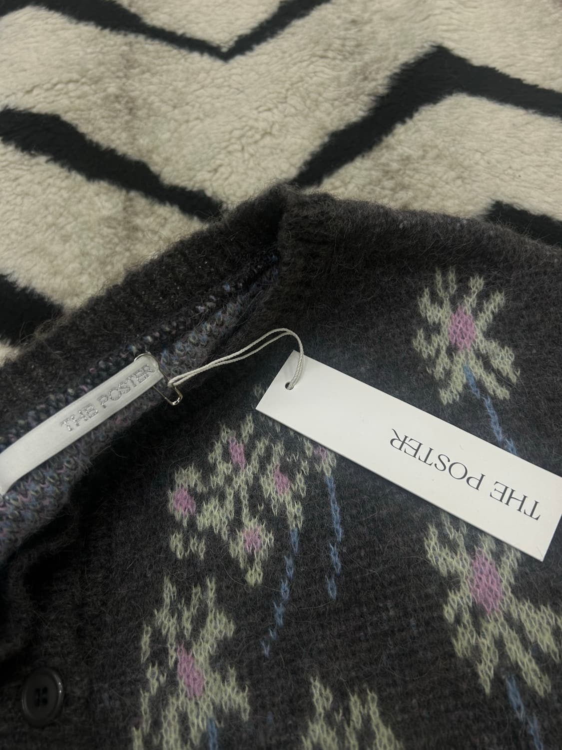 [Free]Poster 꽃무늬 울 가디건/그레이 상품이미지6