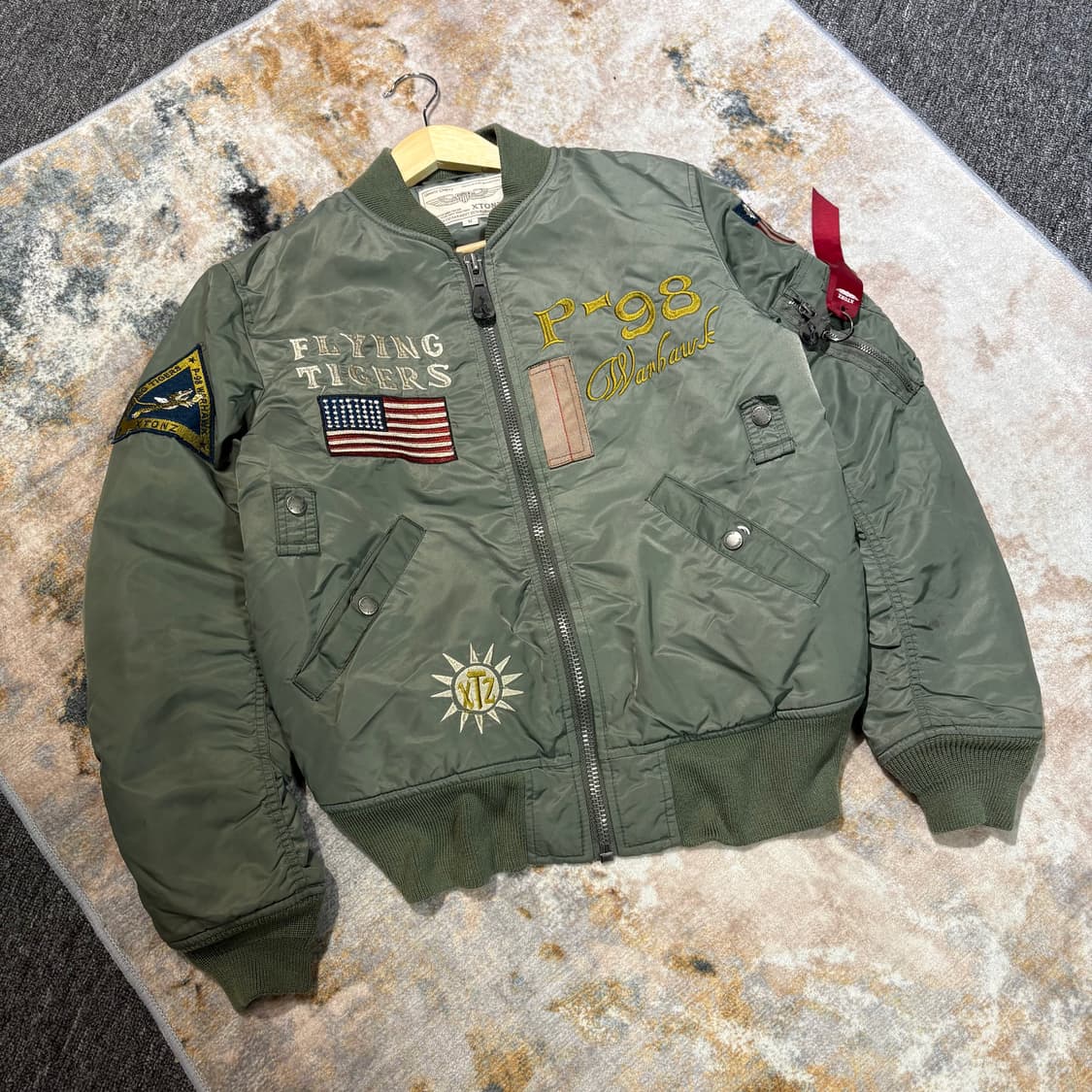 엑스톤즈 빈티지 ma-1 자수패치 자켓 상품이미지1