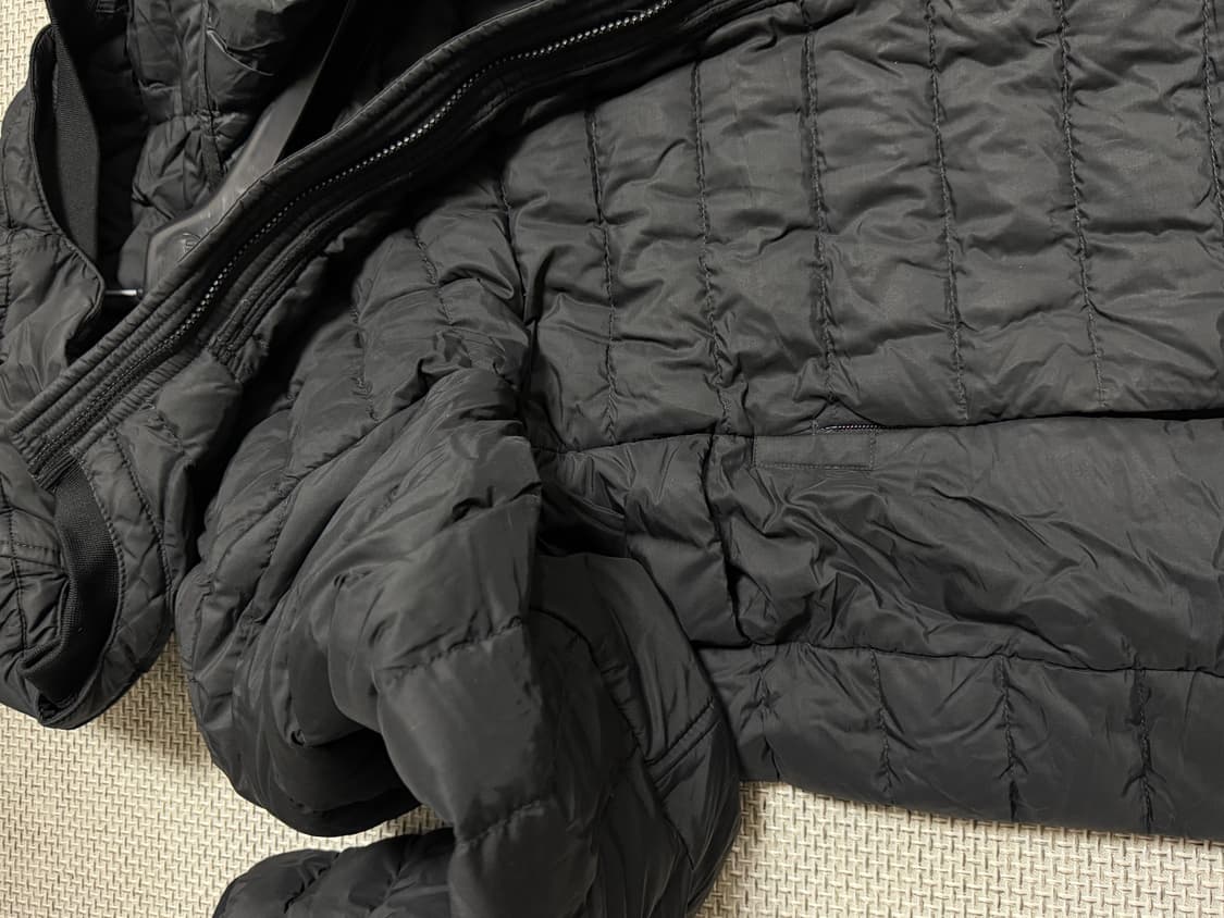 급처 백화점판 스톤아일랜드 경량패딩 L사이즈 상품이미지5