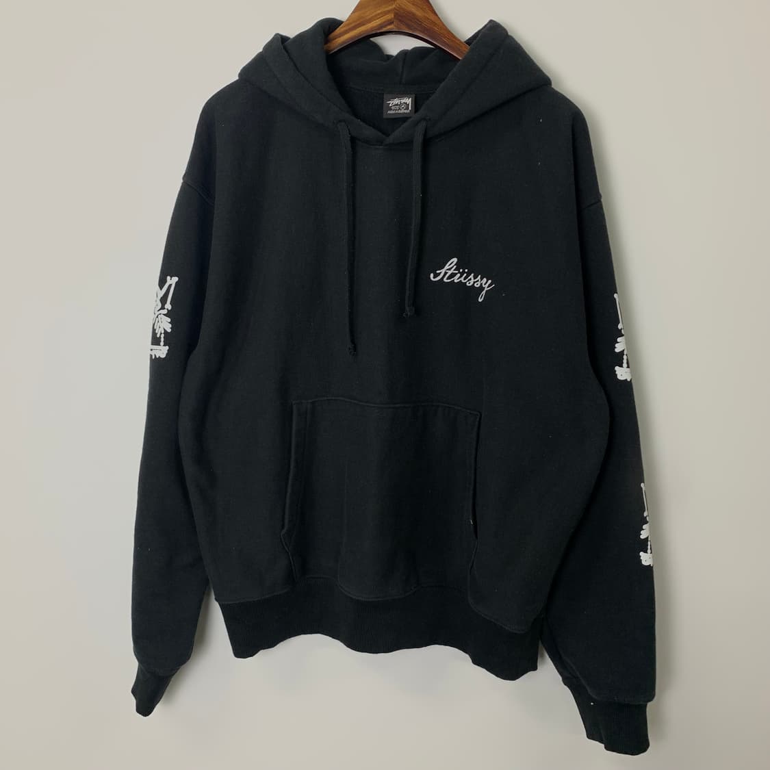 스투시 파라다이스 로스트 스컬 블랙 후드티 상품이미지3