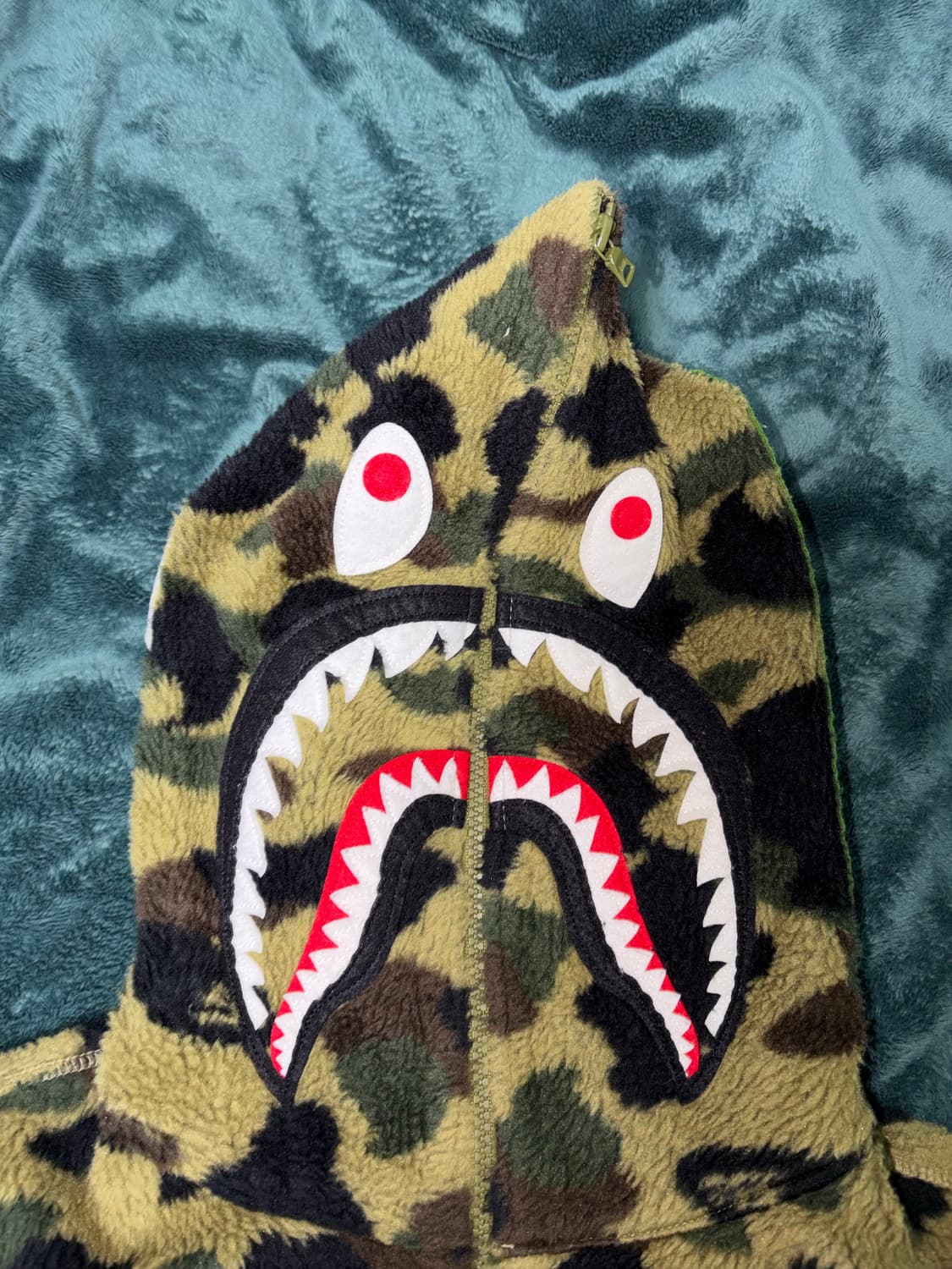 베이프 카모 녹계 보아털 샤크 후드집업 XL 상품이미지3