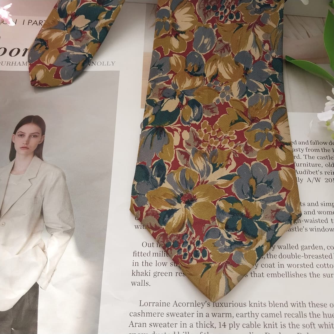 지방시 실크 브라운 플라워 쿠튀르 넥타이 9.6cm A+등급 K1558
 상품이미지3