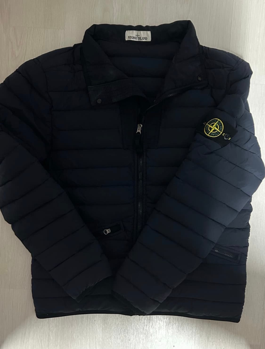 스톤 아일랜드 경량패딩 상품이미지1