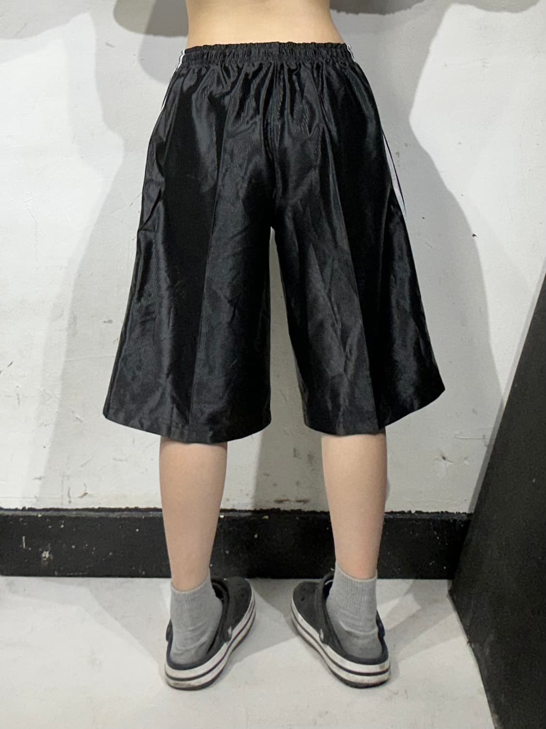 00s 나이키 블랙 와이드 사이드 라인 버뮤다 추리닝 바지 반바지 M  상품이미지3