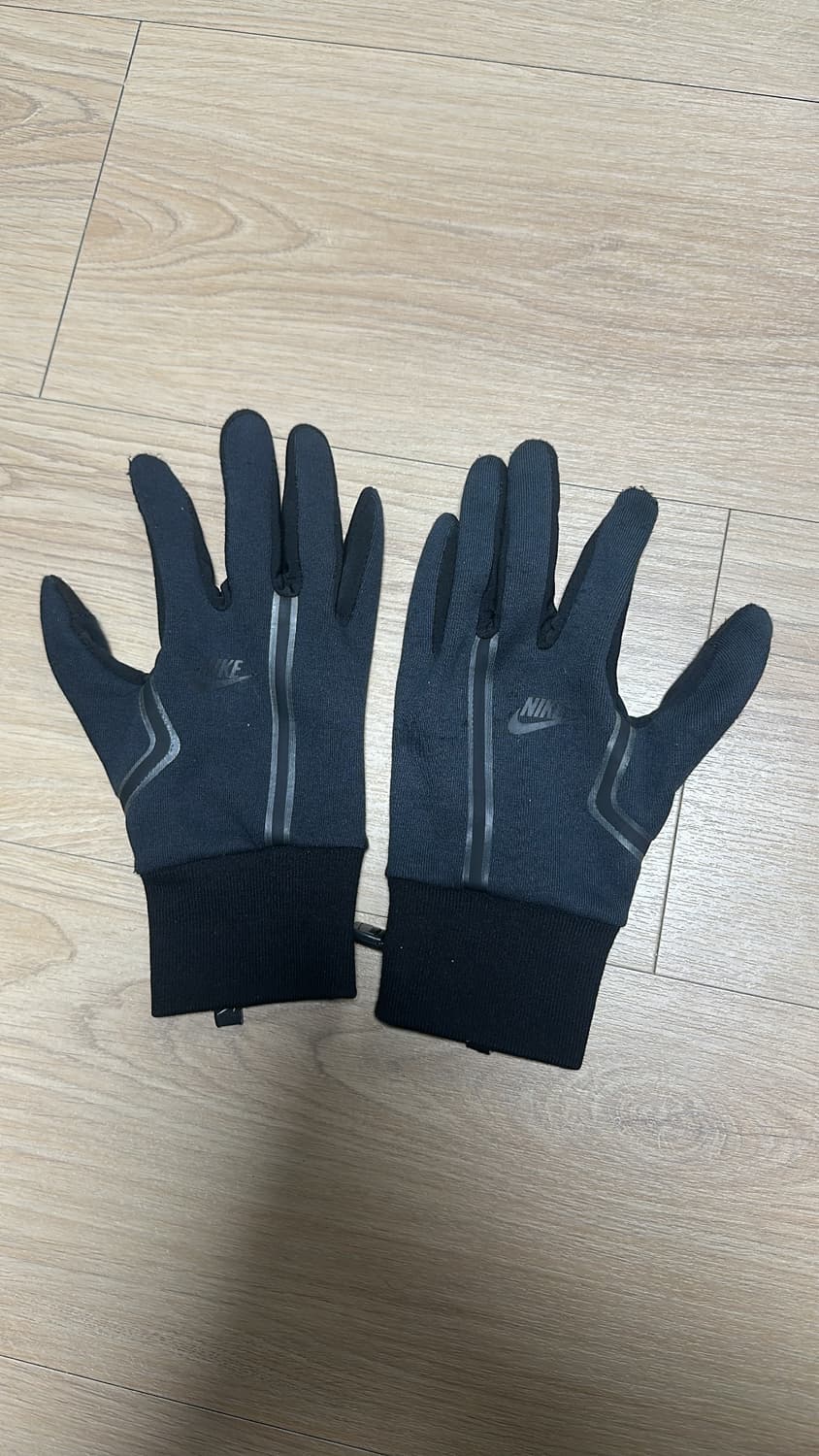 나이키 테크 장갑 상품이미지1