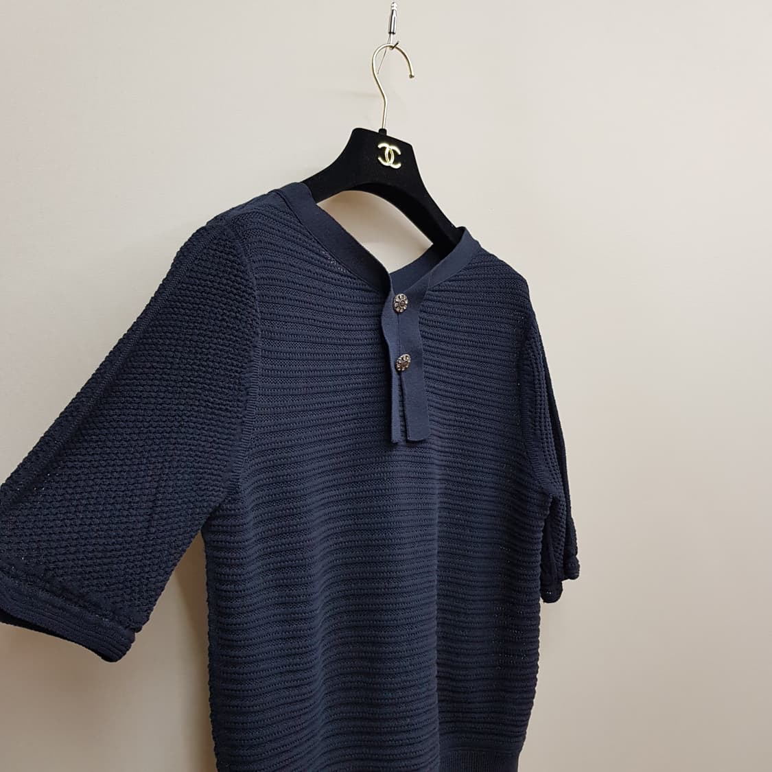 한섬 마인 2022 버튼 디테일 하프 슬리브 니트 F사이즈 상품이미지3