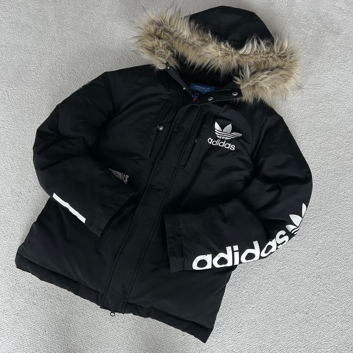 아디다스 블랙 후드 패딩 점퍼 s 상품이미지1