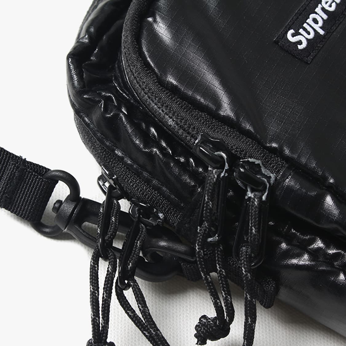  SUPREME "Black Shoulder Bag" 상품이미지4