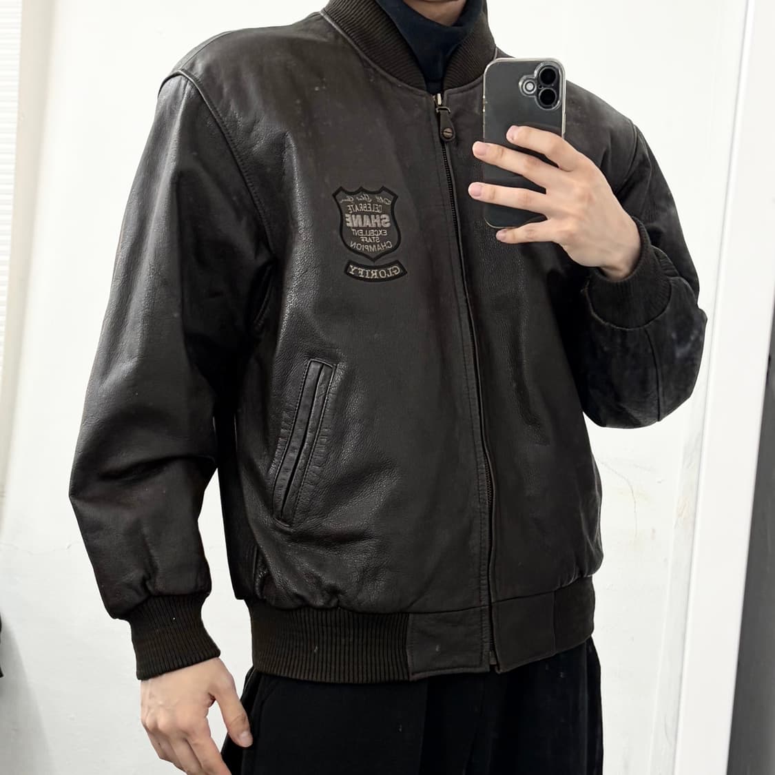 Shane 90s 소가죽 엠브로이더리 봄버 자켓 상품이미지2