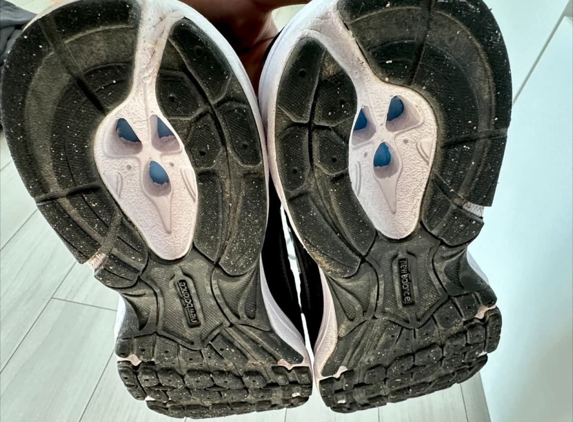 뉴발란스 530 블랙 색상 운동화 판매합니다.  상품이미지5