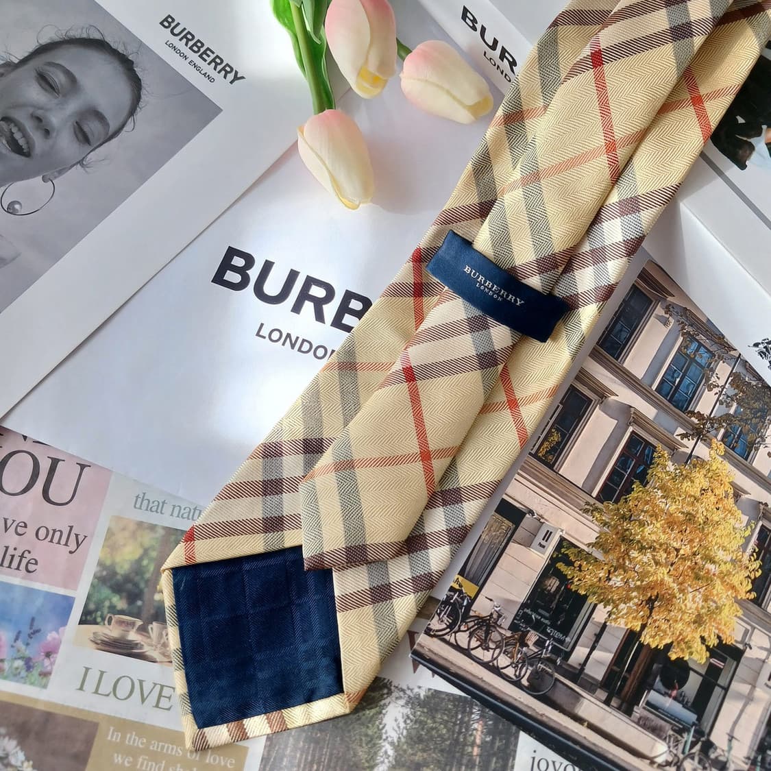 버버리 실크 베이지 체크 넥타이 9.5cm A등급 A19480
 상품이미지5