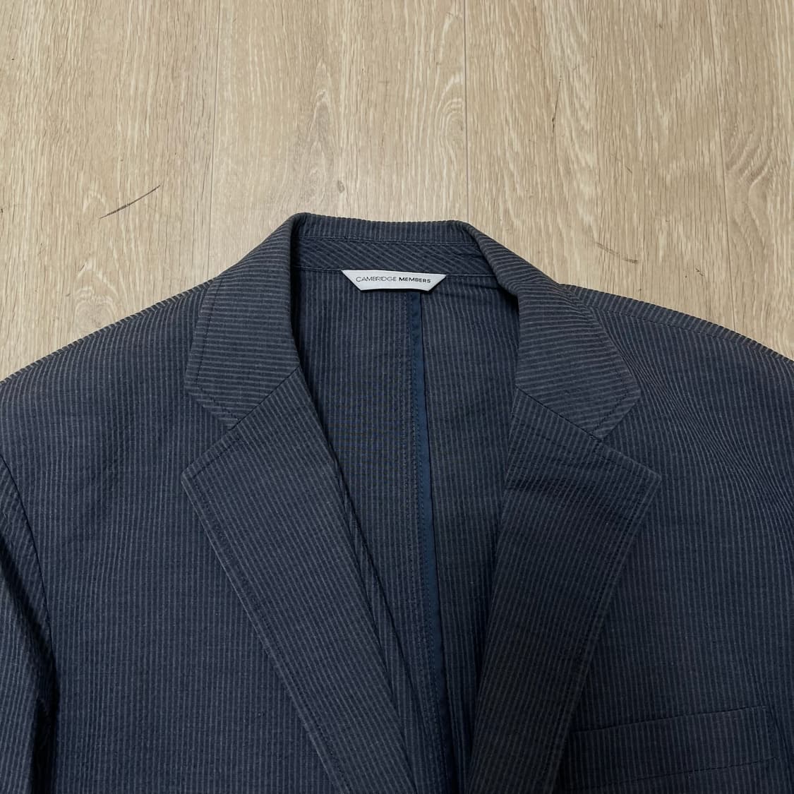 캠브릿지 멤버스 시어서커 스트라이프 블레이저 정장자켓 [차콜] L/100 상품이미지2