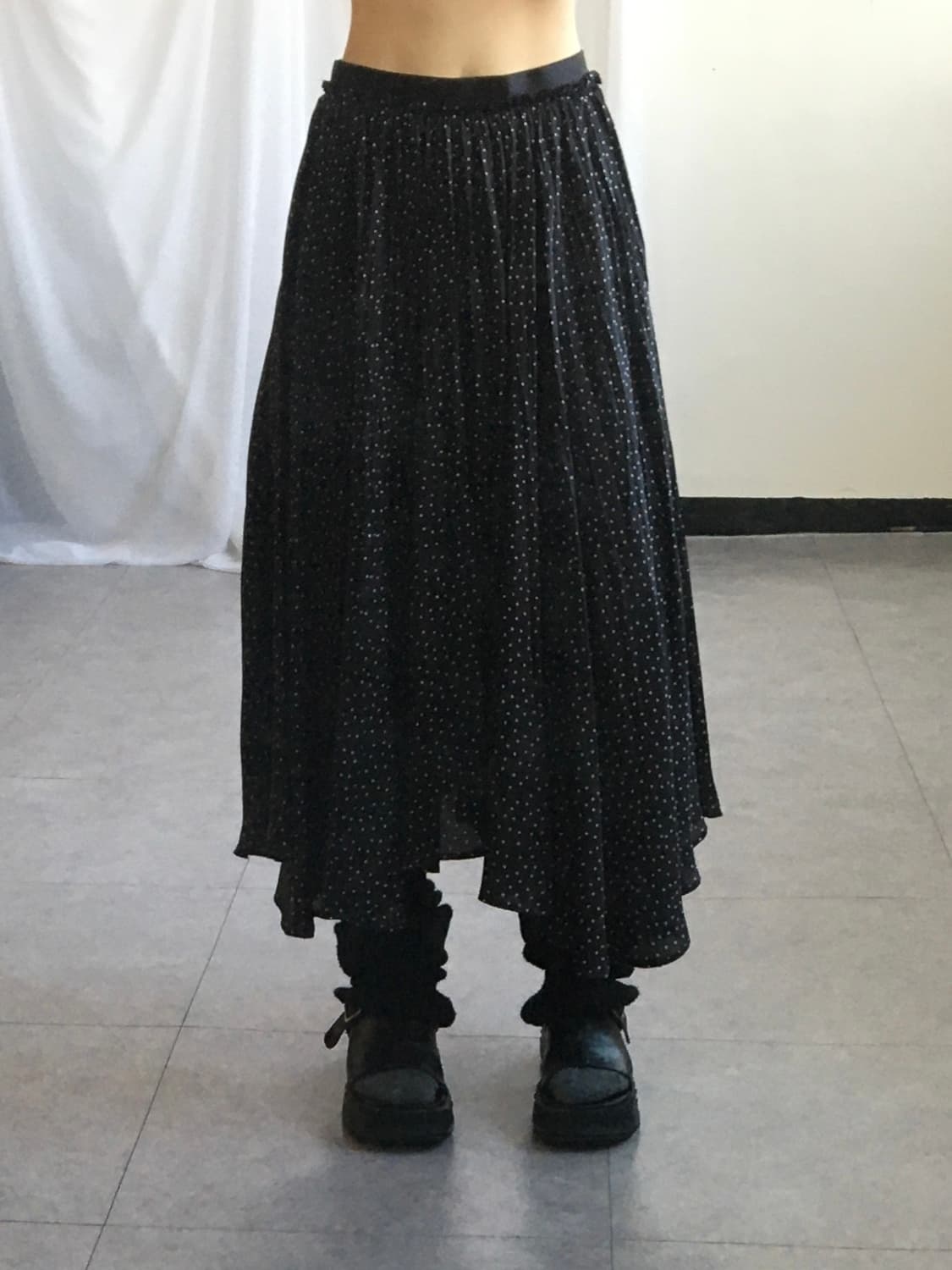 Dot pattern unbalanced pleats skirt 상품이미지6