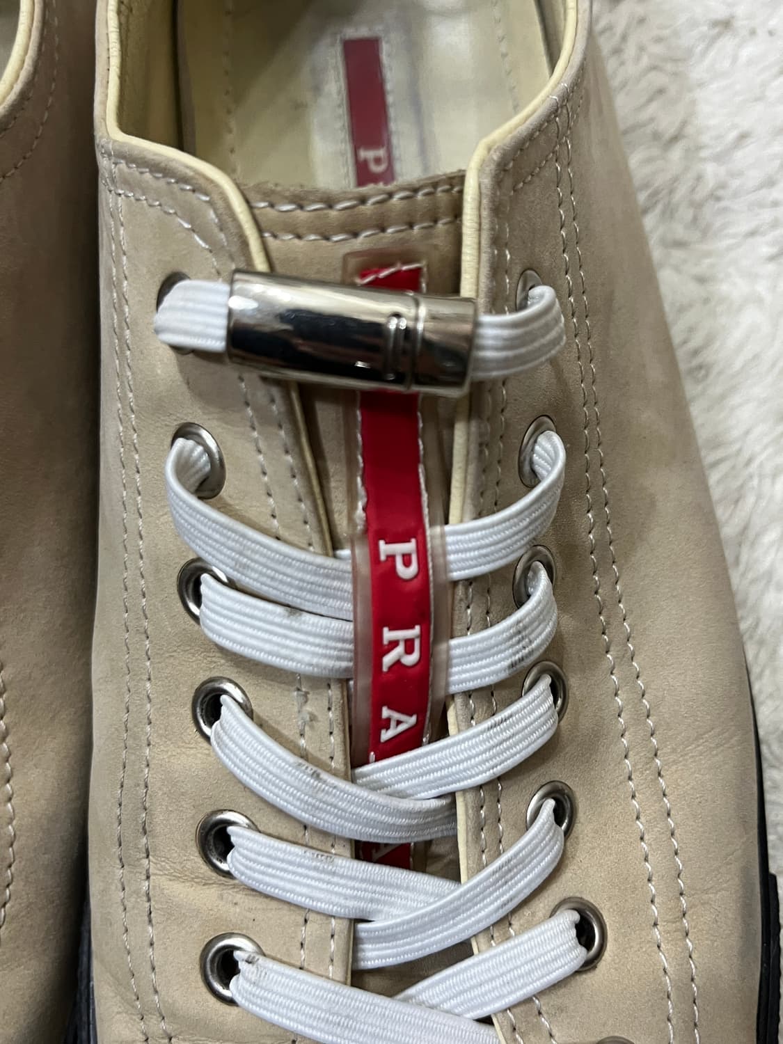 프라다 레더 스니커즈 상품이미지3