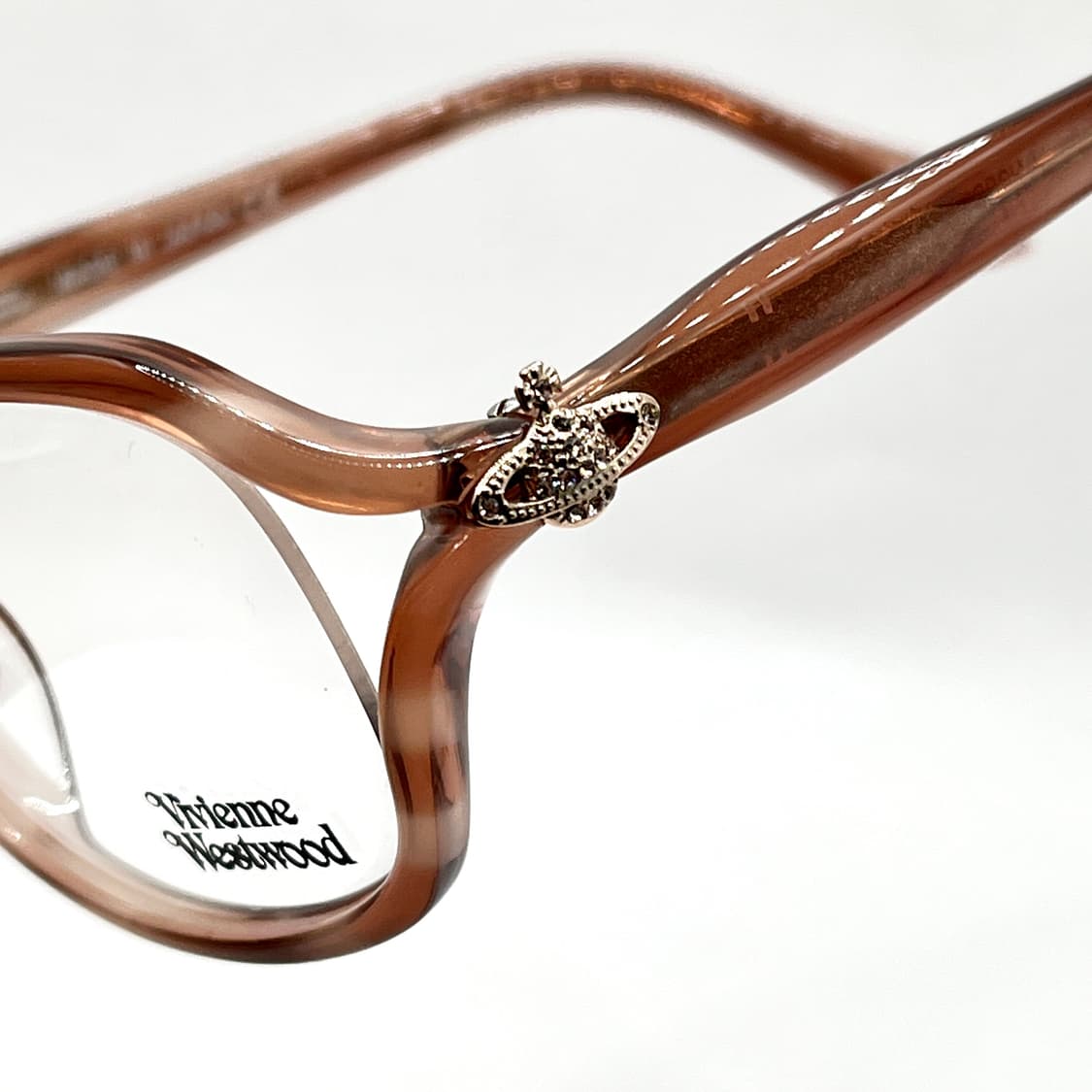 비비안웨스트우드 큐빅 뿔테 선글라스 상품이미지4