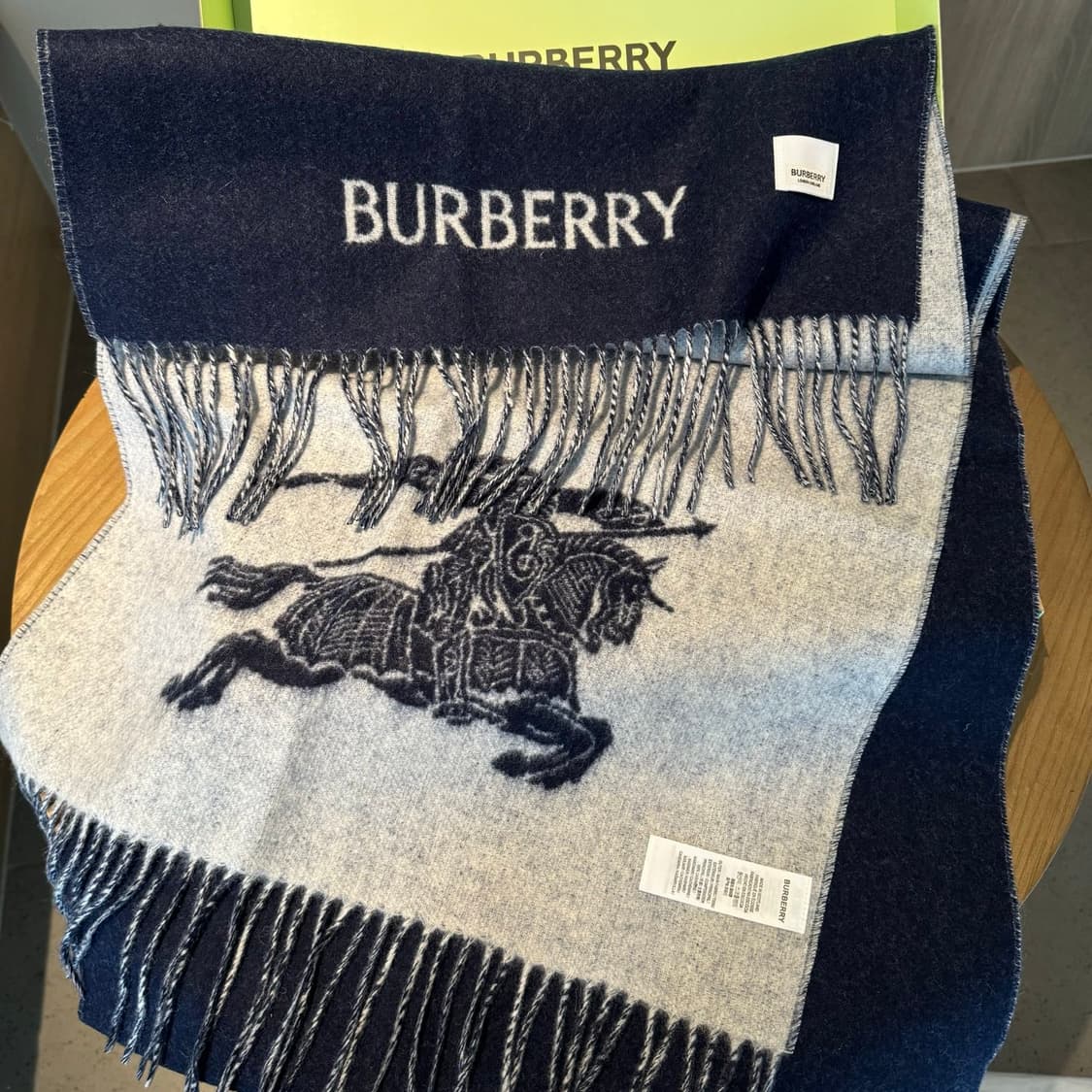 버버리 리버서블 스카프 100% 램스울
 상품이미지3