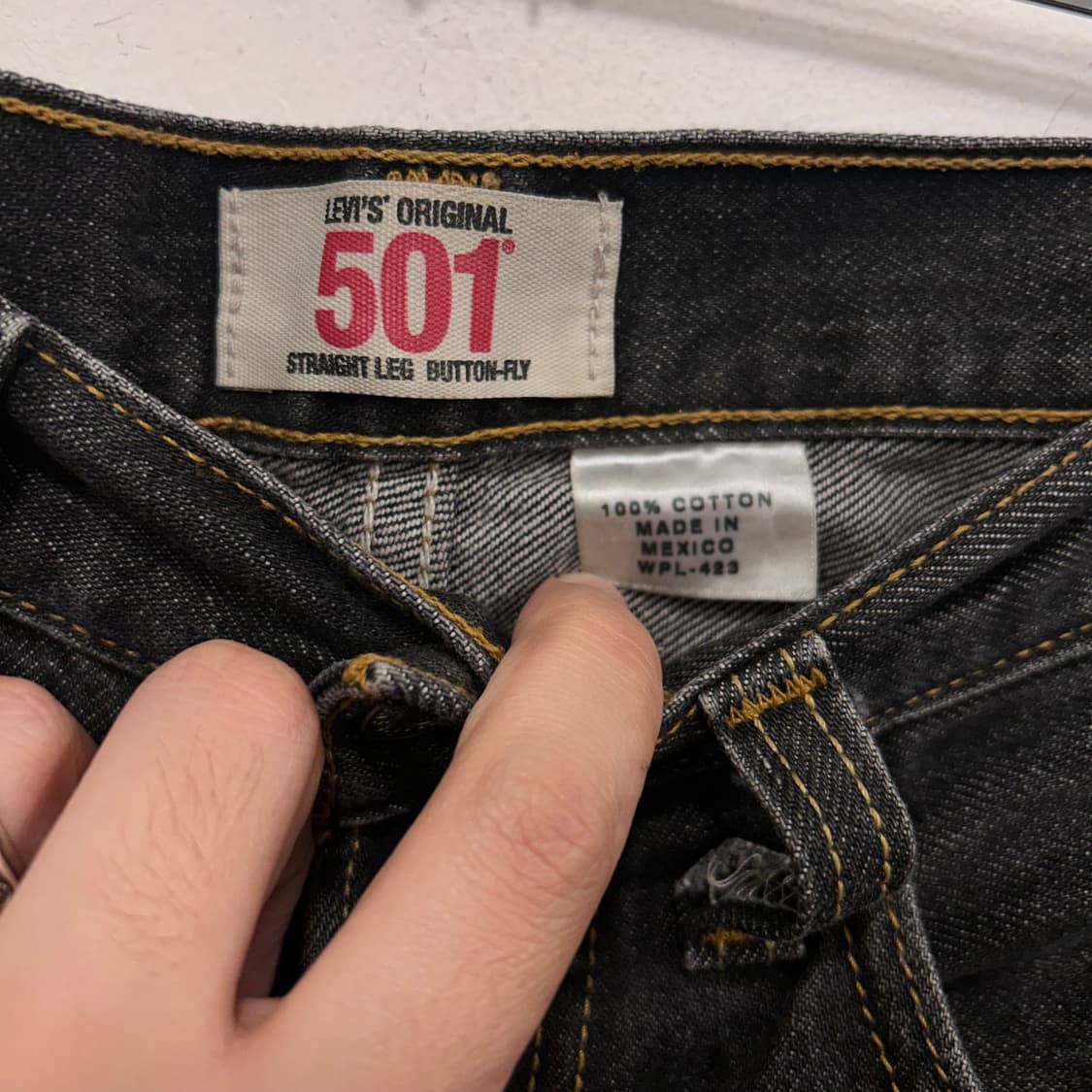 리바이스 501 오리지널 레귤러핏 진청 데님팬츠 상품이미지3
