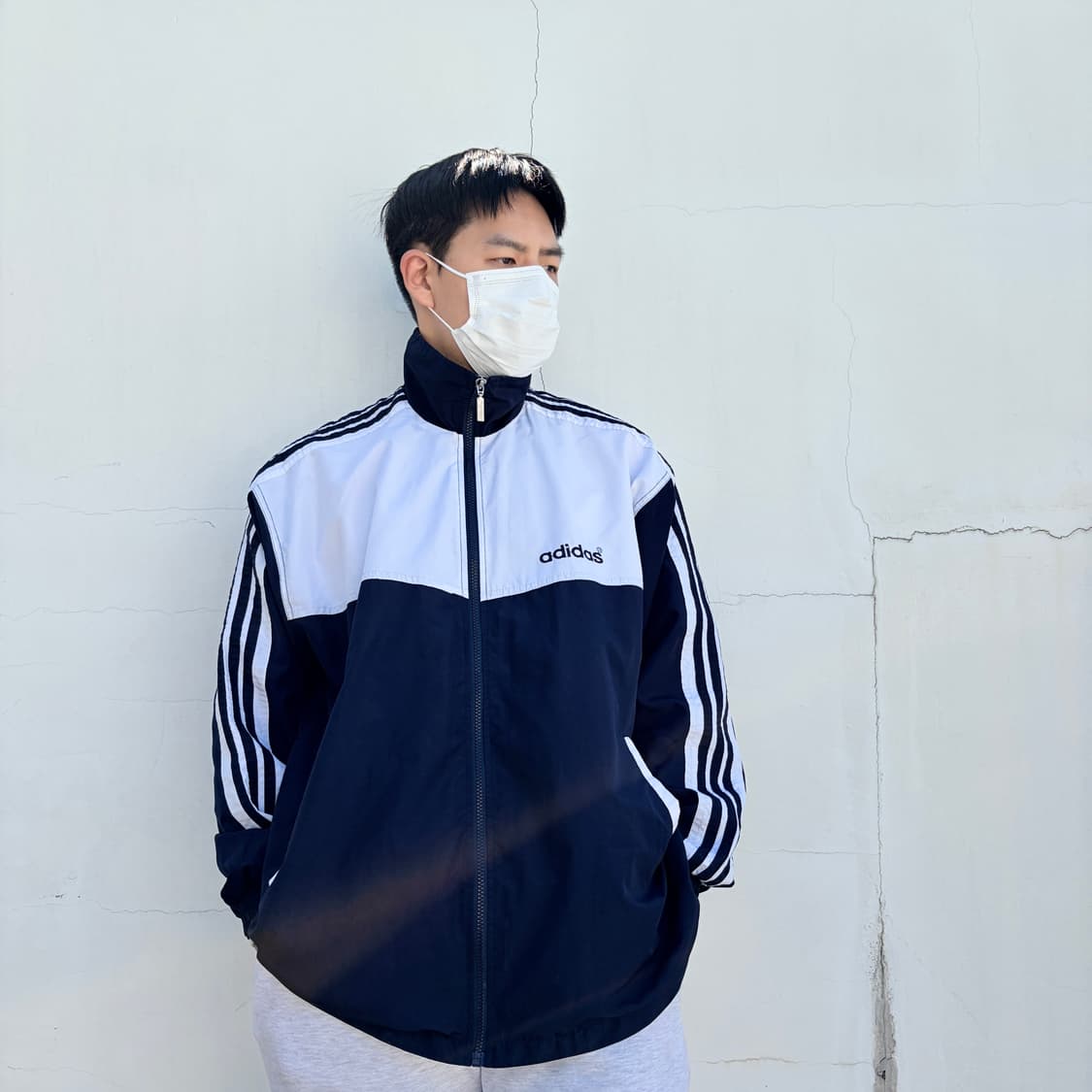 2XL) 스페인아디다스 올드스쿨 백 빅트레포일 네이비 화이트 삼선 오버핏 상품이미지4