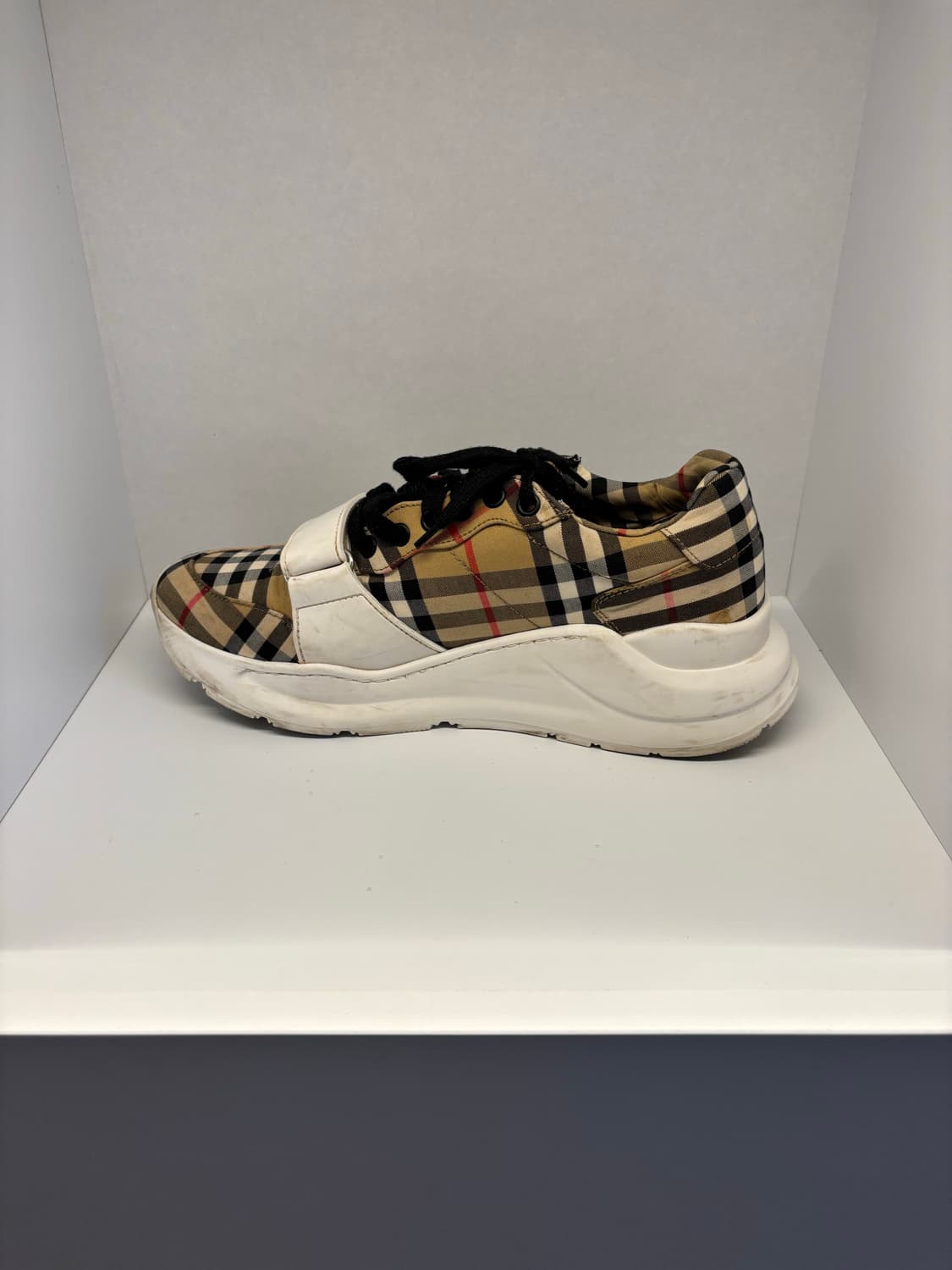 버버리 벨크로 스키커즈 상품이미지5