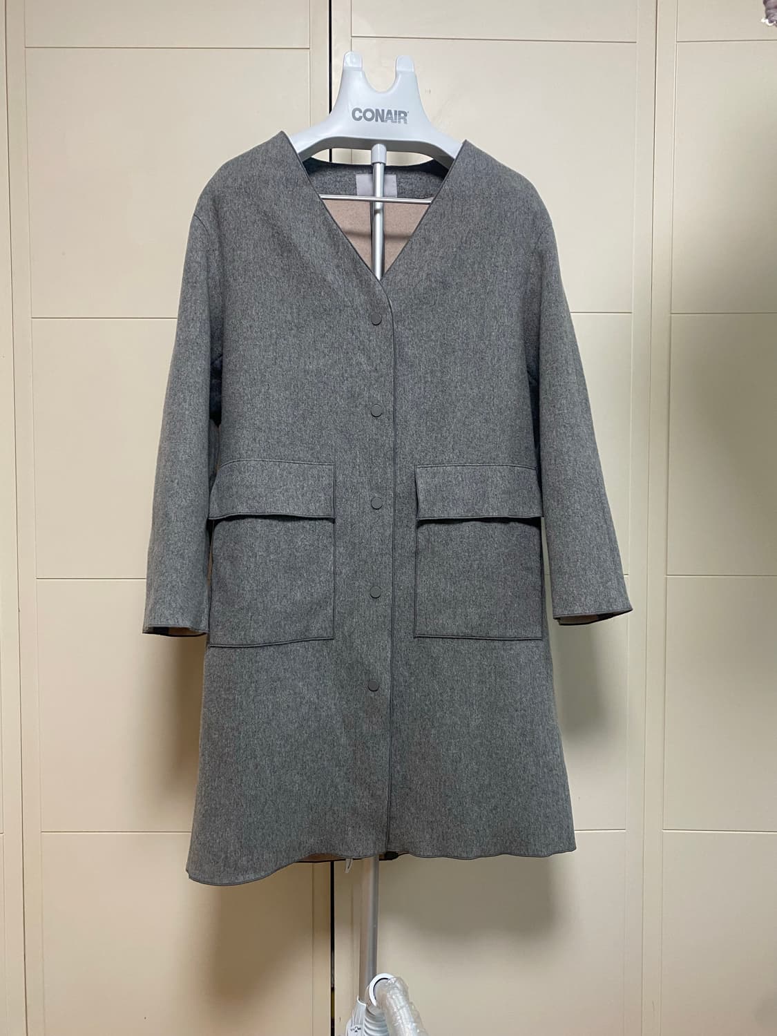 VIKI 회색 V넥 코트 66사이즈 상품이미지1