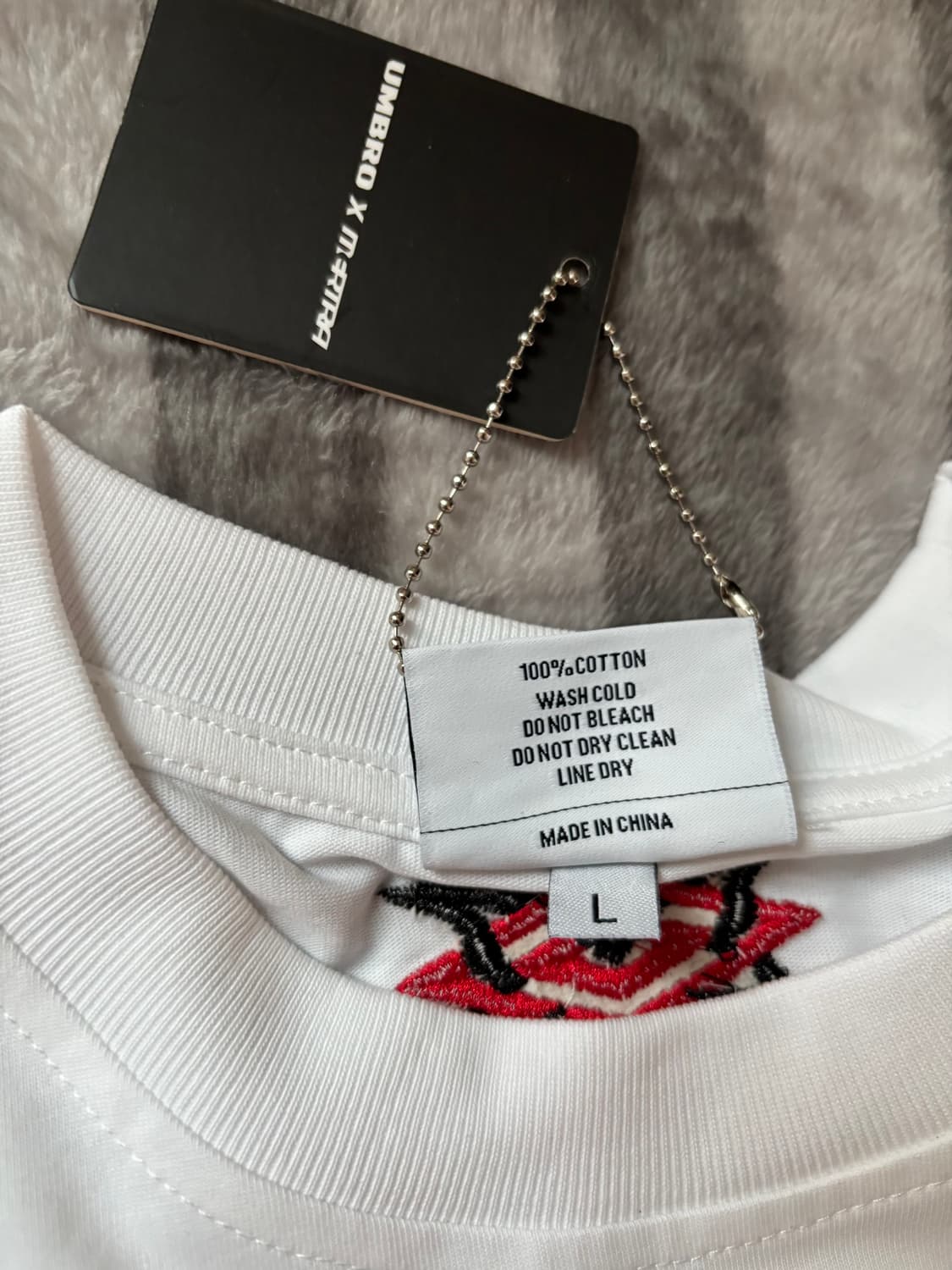 umbro X mertra 반팔 티셔츠 L 상품이미지4