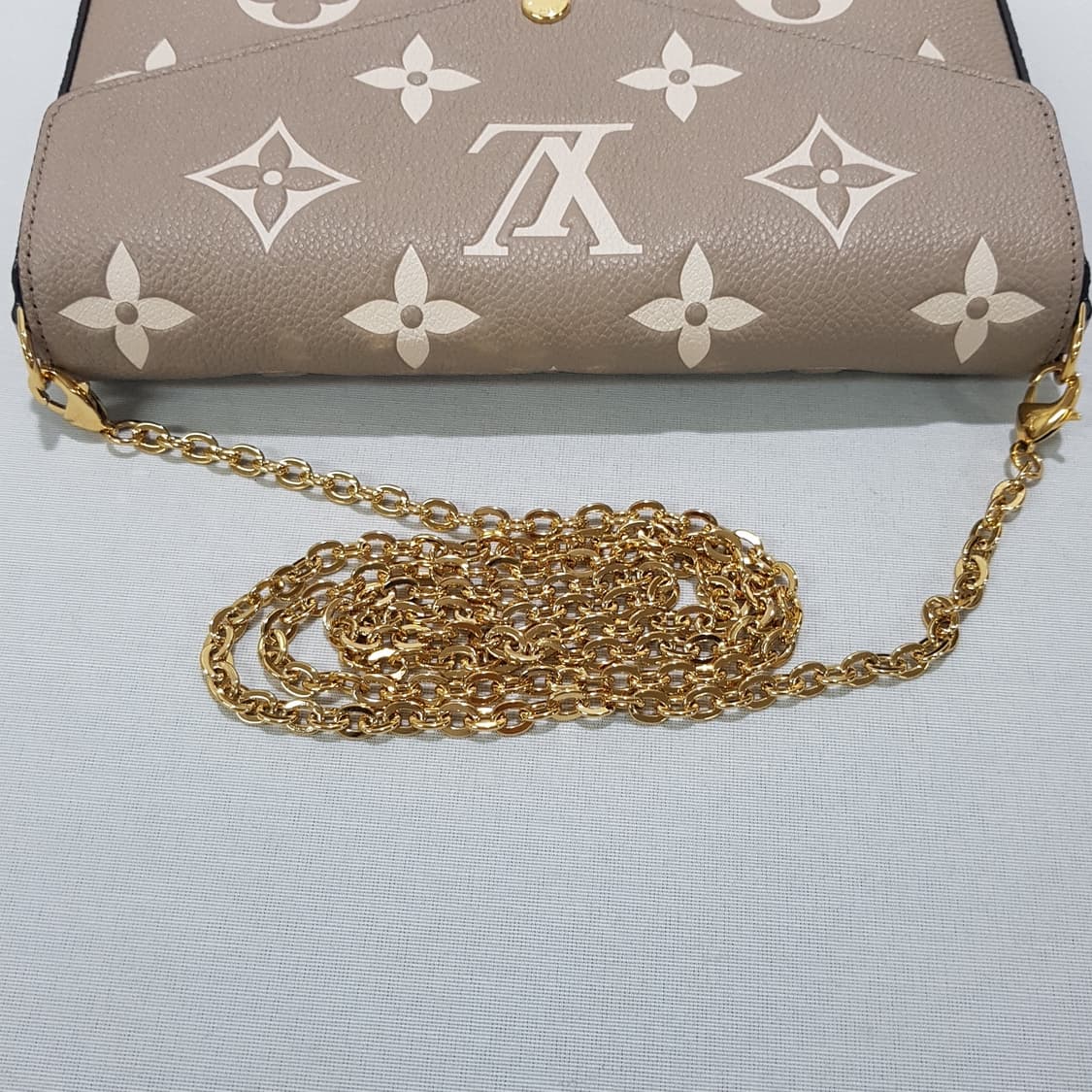 루이비통 앙프렝뜨 포쉐트 펠리시 M69977 상품이미지5