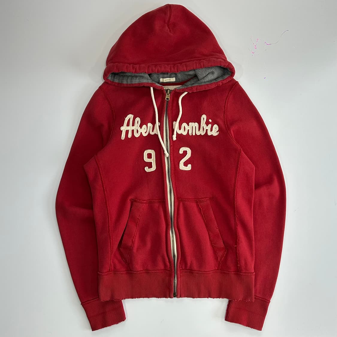 Abercrombie 아베크롬비 그런지 스펠아웃 로고 레드 후드집업  상품이미지3