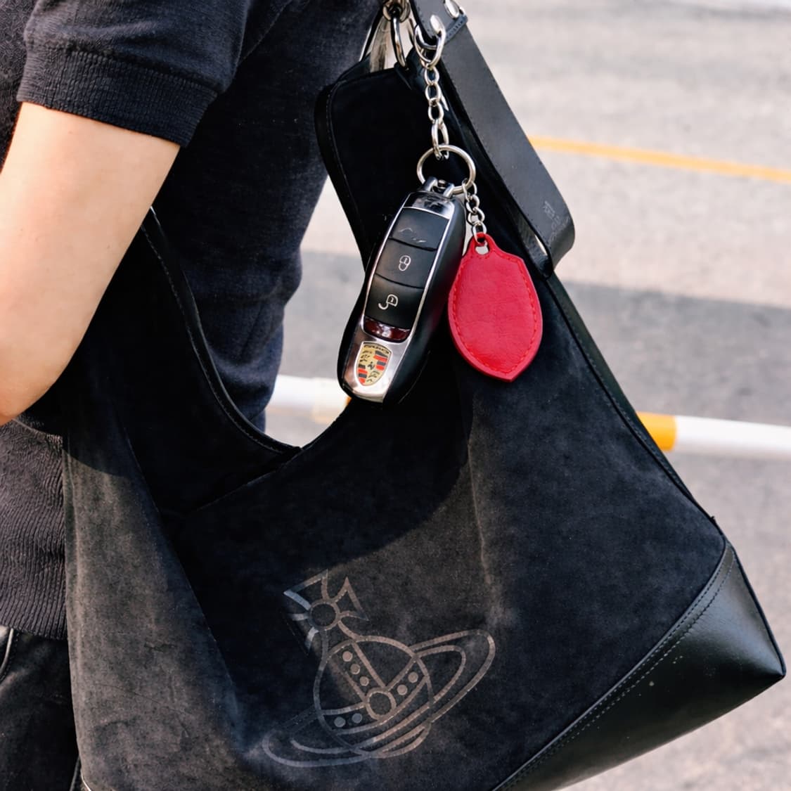 비비안웨스트우드 블랙 토트 호보백 상품이미지1