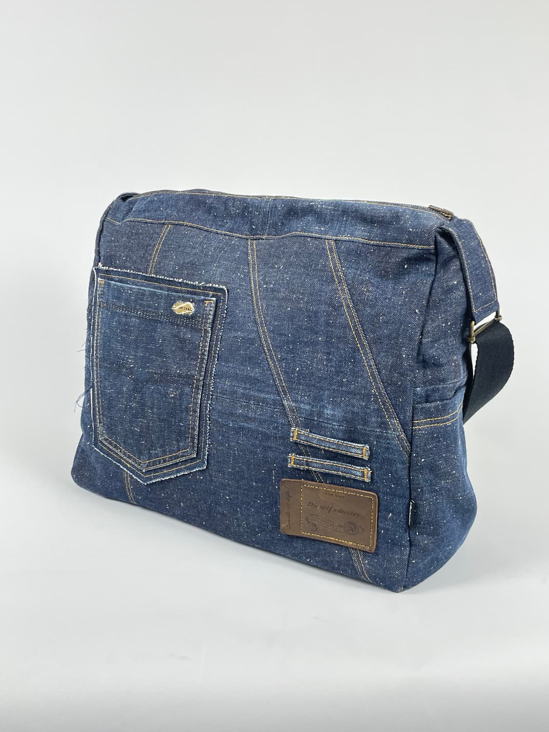 R.chemy cross bag(알케미 크로스백) 상품이미지1
