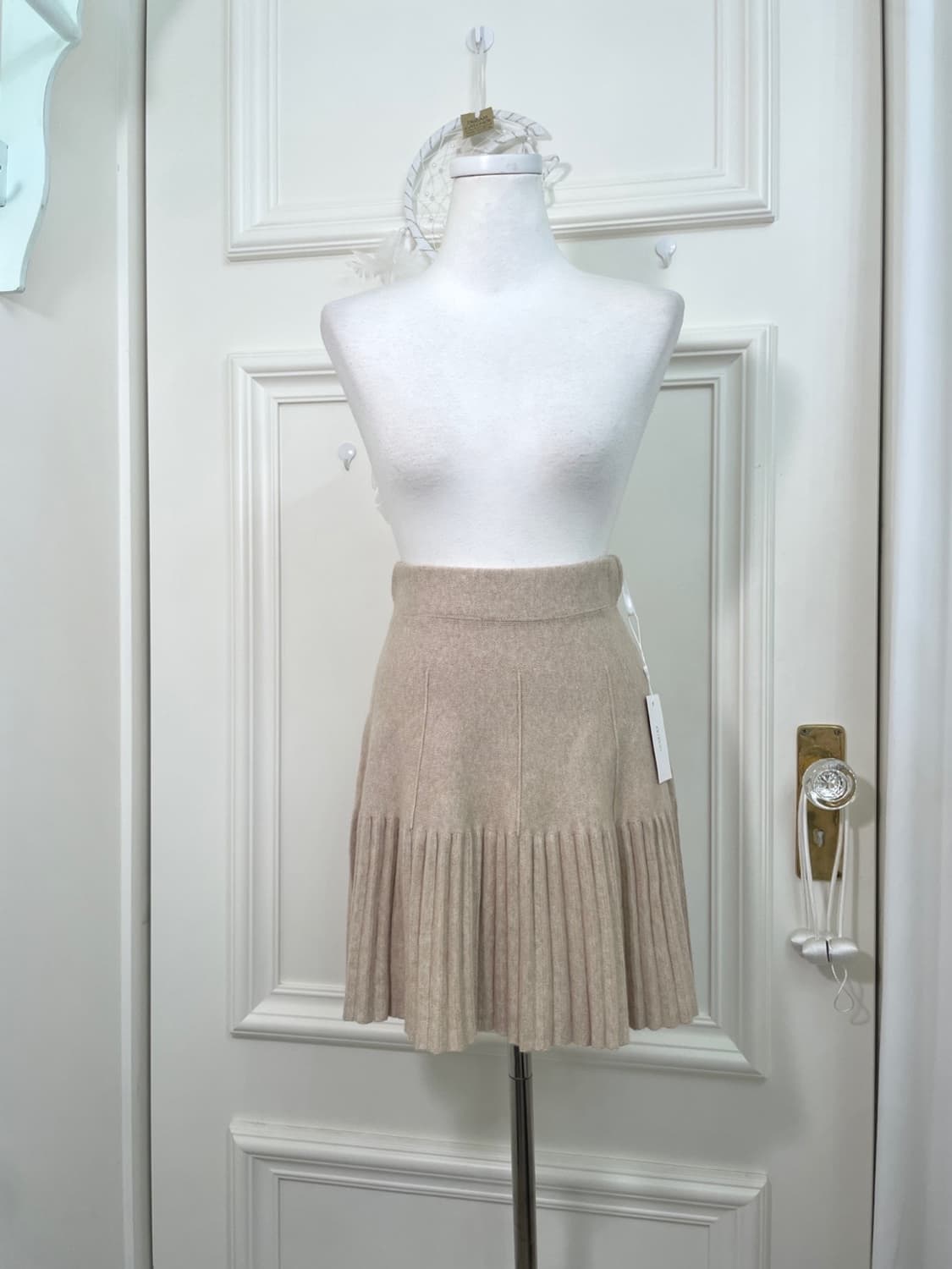 beige pleats point basic mini banding sk 상품이미지1