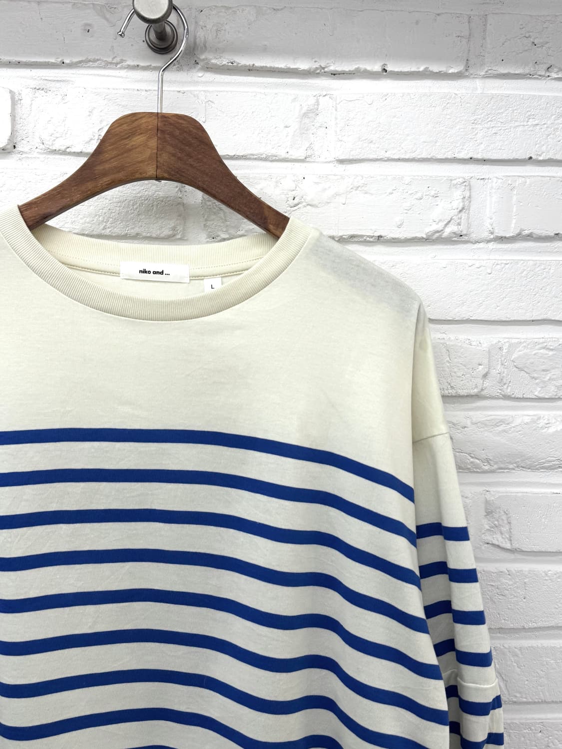 니코앤드 블루 스트라이프 퍼프 티셔츠 상품이미지4