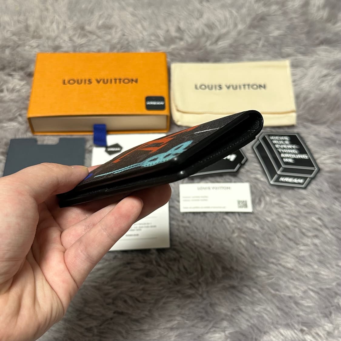 [한정판] 루이비통 이클립스 라이츠 오거나이저 카드지갑 멀티컬러 상품이미지6