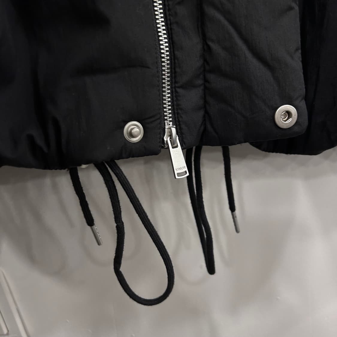 키뮤어 로우스트링 퀼팅 후드 봄버 자켓 상품이미지4