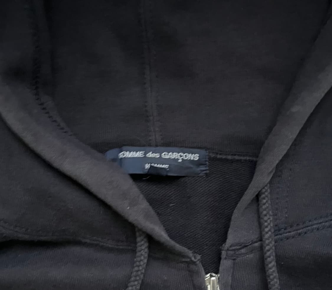 꼼데가르송 포인트 집업 상품이미지3