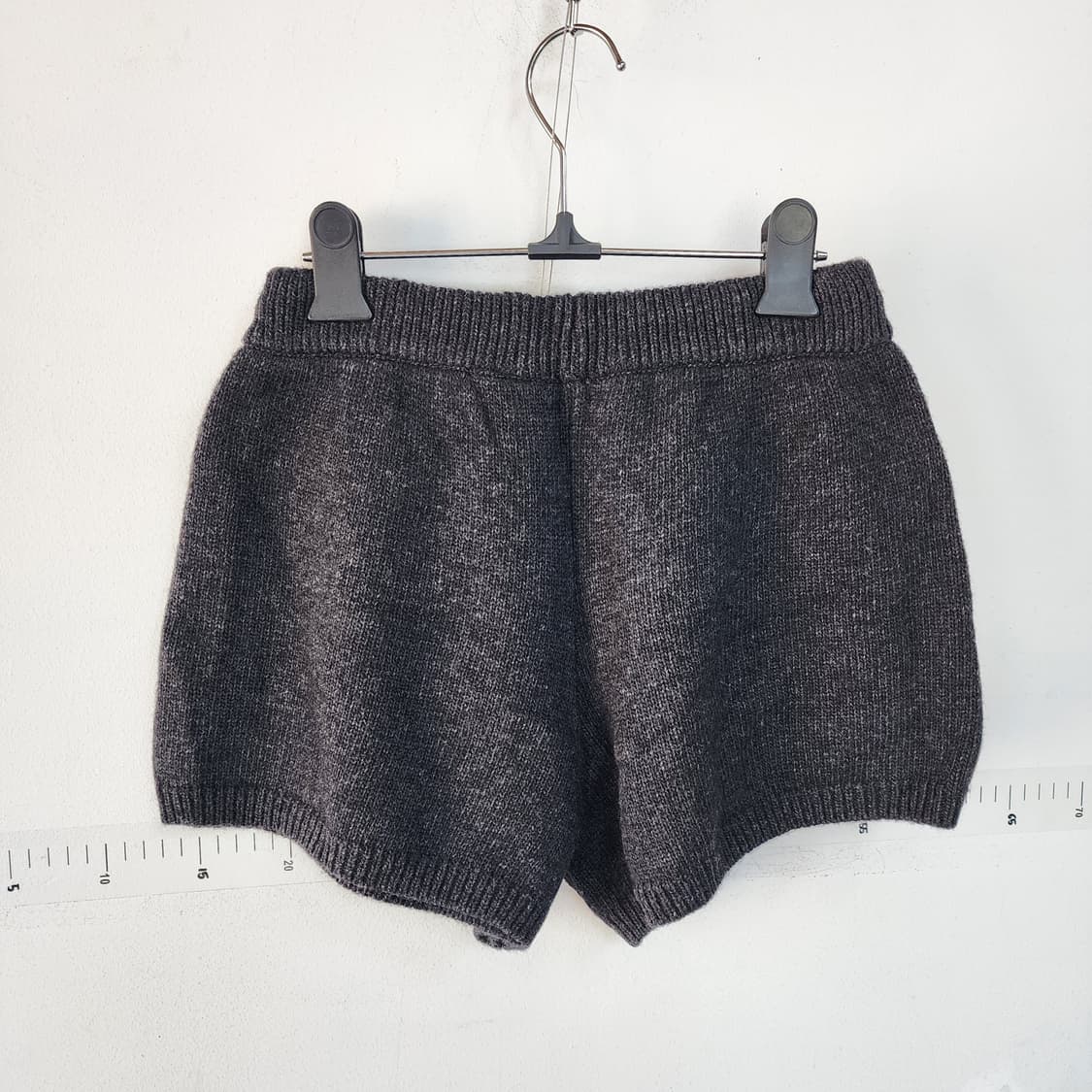 YOONSEUL 니트 반바지 챠콜색 상품이미지2