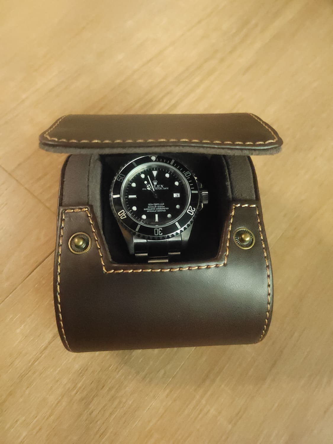 롤렉스 씨드웰러 16600 40mm 퍼페츄얼 스틸 블랙 오이스터 시계 상품이미지5