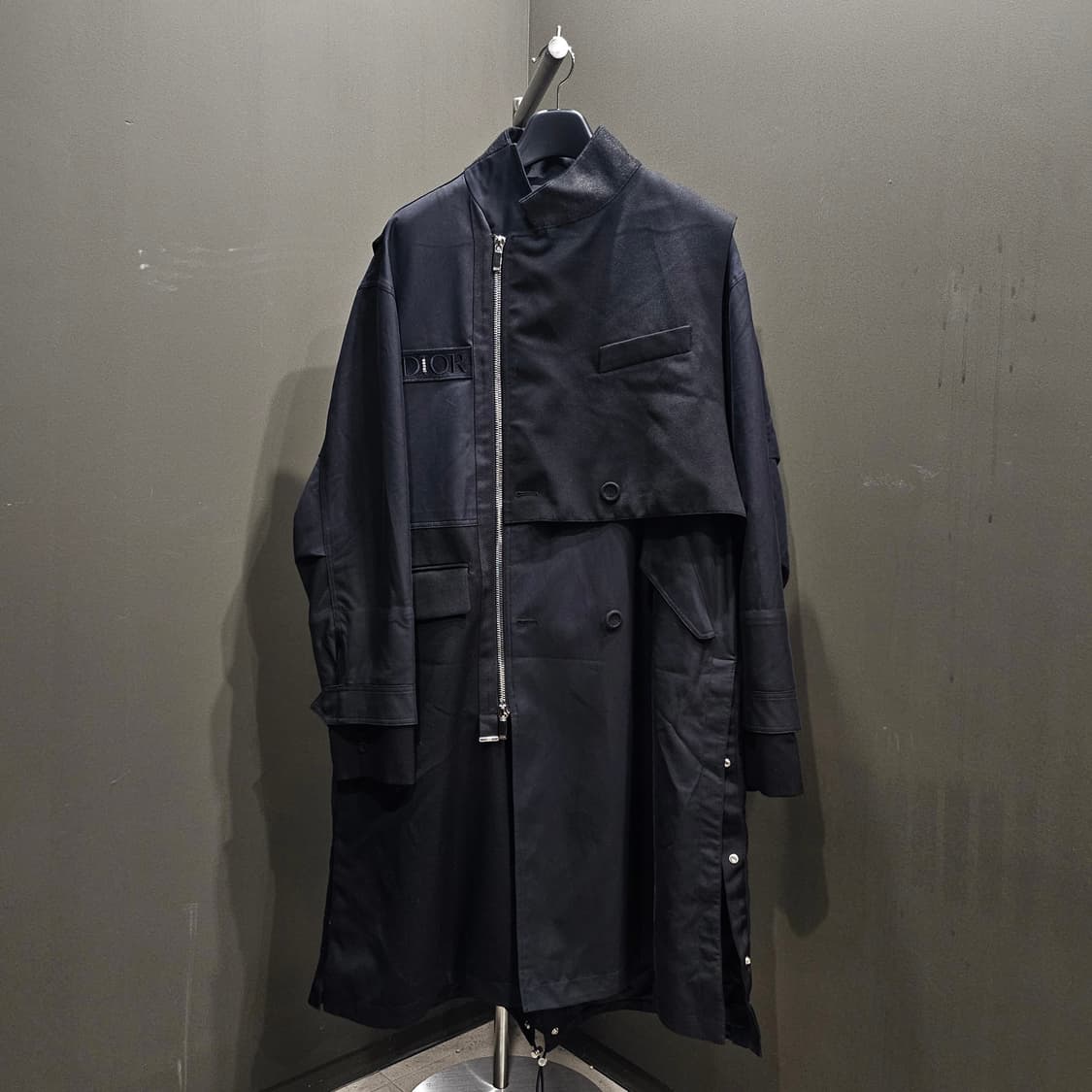 디올 X 사카이 패널도킹 레이어드 한정 코트 상품이미지2