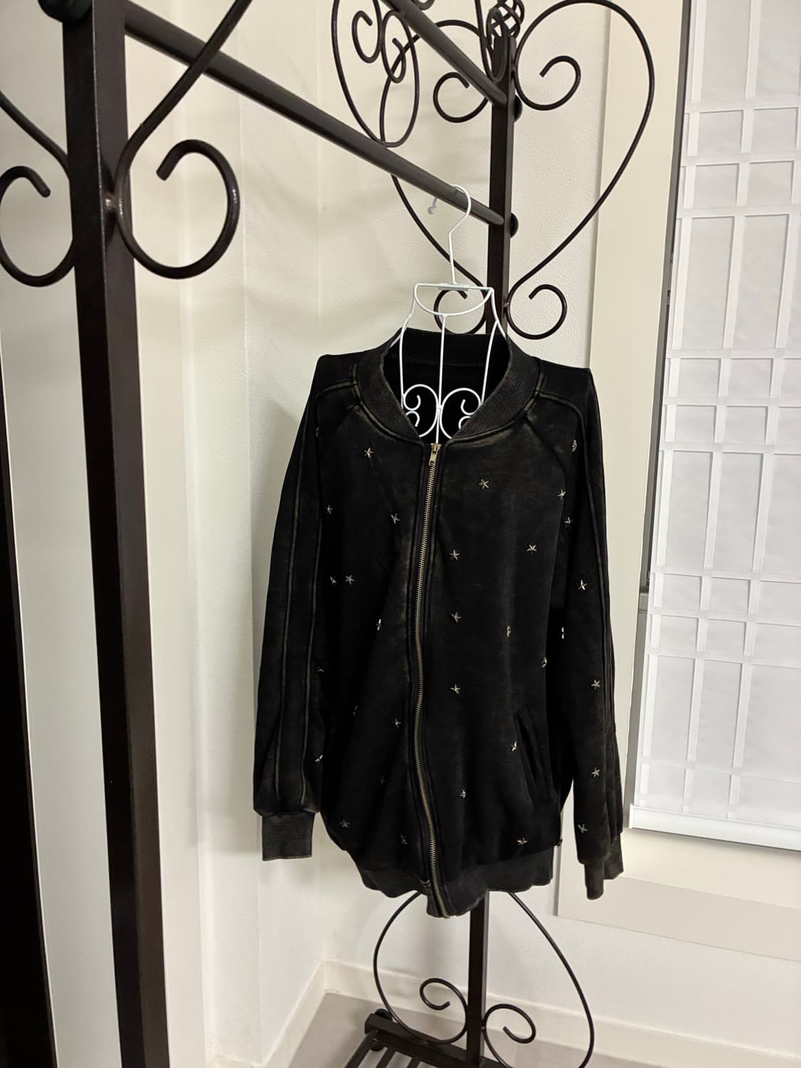 별스터드 워싱 집업 상품이미지5