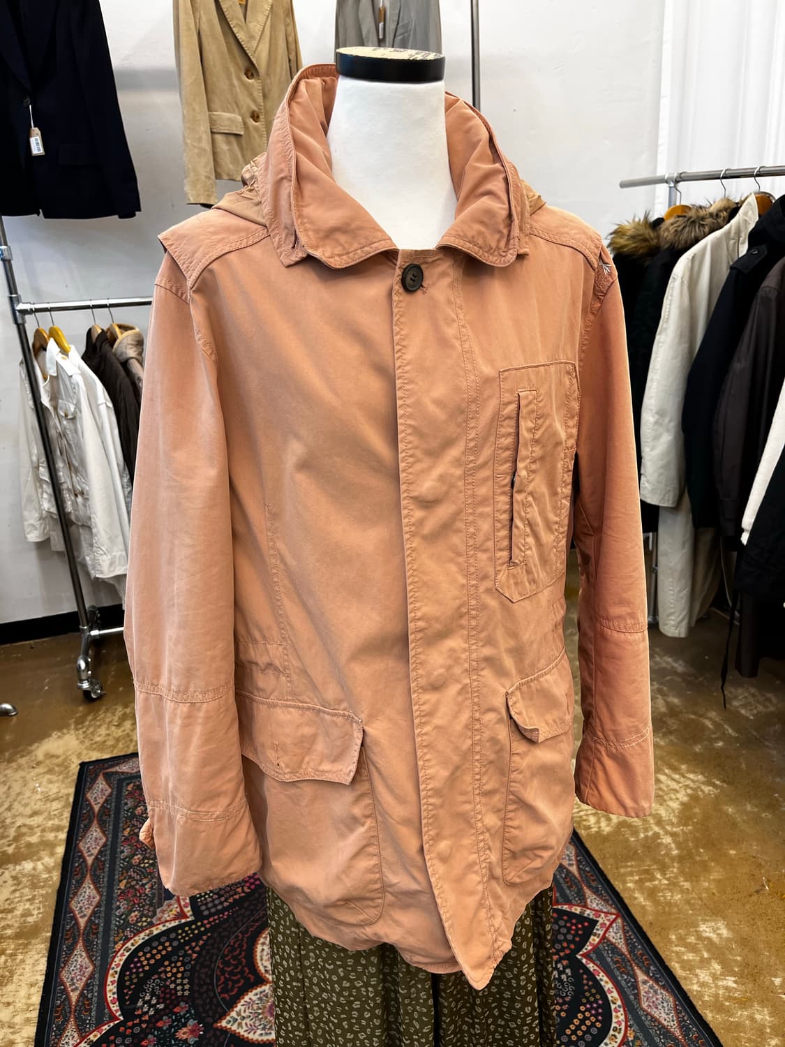 Thursday Island 후디드 필드 파카 살몬 상품이미지1